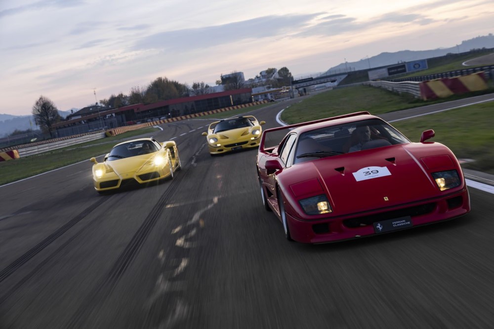 Revolutionarea performantei - Lansarea noului Pirelli P Zero dezvoltat pentru Ferrari Enzo